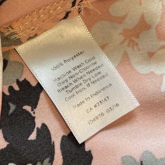 Talbots Woman Floral Blouse Womens Size 1X Pink Gray Black V-Neck Career Top - Picture 7 of 9